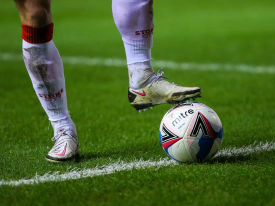 Bizarre Jude Arthurs goal maintains Bromley’s promotion push