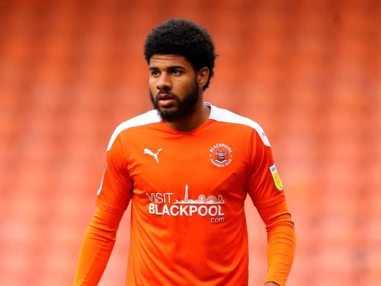 Ellis Simms scores on his first start as Hearts beat Motherwell