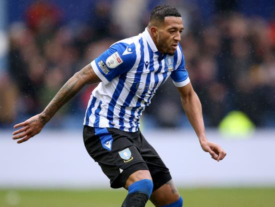 Owls to assess Nathaniel Mendez-Laing ahead of Accrington clash