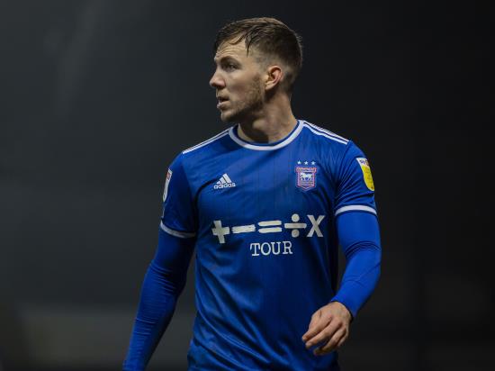 Lee Evans returns to Ipswich squad for meeting with Burton