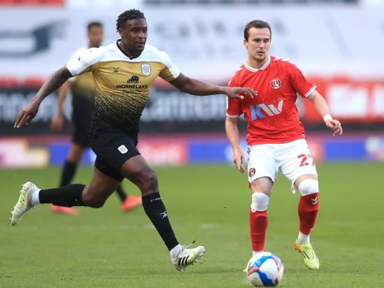 Donervon Daniels scores first Walsall goal to deny Barrow victory
