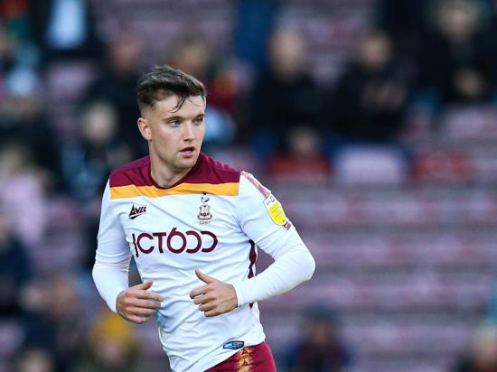 Bradford duo Elliot Watt and Alex Gilliead face late fitness tests