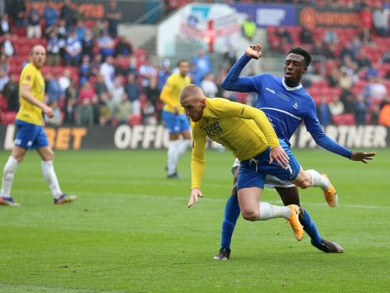 Torquay rout Aldershot in National League