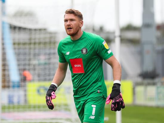 Harrogate keeper Mark Oxley misses Swindon game and rest of term with broken leg