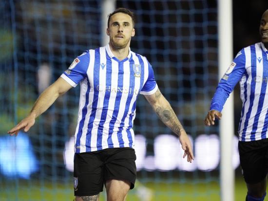 Lee Gregory’s treble sends Sheffield Wednesday closer to play-off place