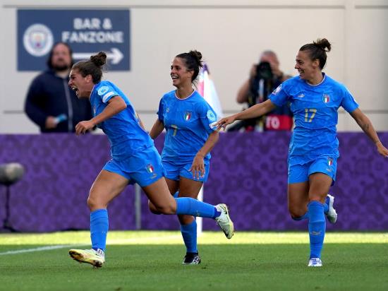 Valentina Bergamaschi rescues Italy draw against Iceland to keep Euros bid alive