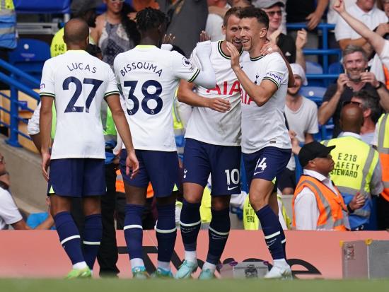 Stoppage-time Harry Kane goal earns Tottenham a point in fiery clash at Chelsea