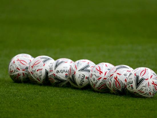 Louis Dennis nets winner as Bromley overcome 10-man Torquay