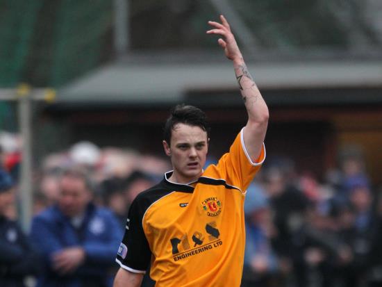 Leaders Dumbarton edge Elgin to maintain perfect start to League Two campaign