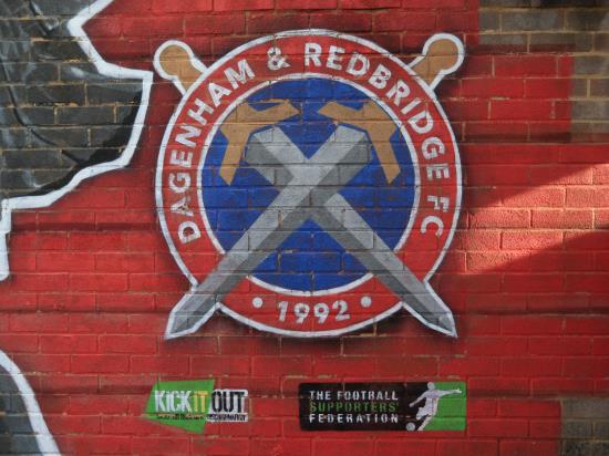 Dagenham return to winning ways in emphatic fashion