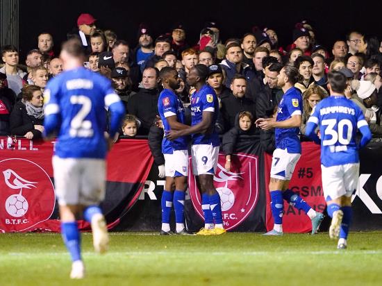 Ipswich beat battling Bracknell to reach FA Cup second round