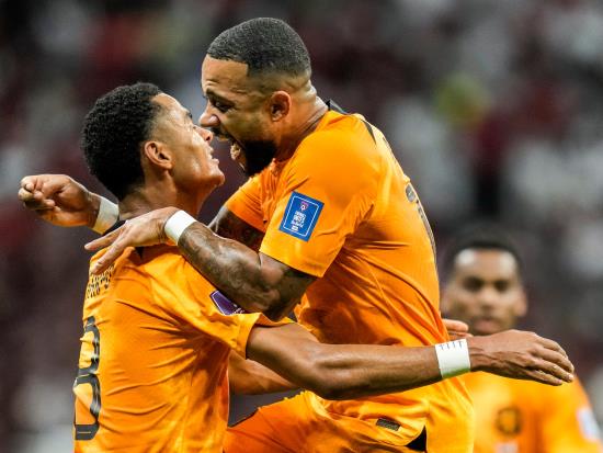 Cody Gakpo strikes again as Netherlands stroll to win over Qatar to top group