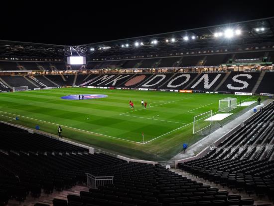 Liam Manning urges MK Dons to start fighting after home defeat to Fleetwood
