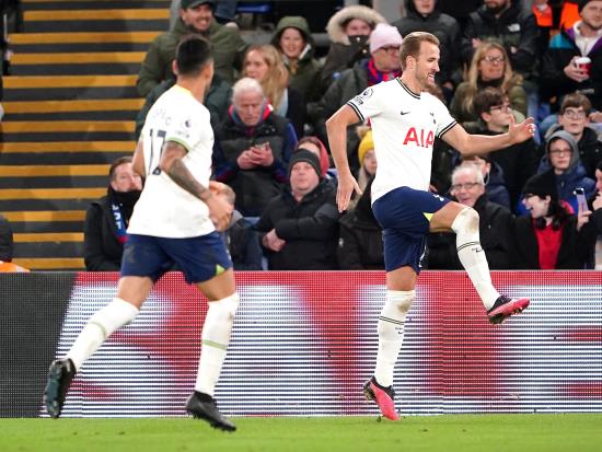 Harry Kane helps Spurs thrash Palace while Forest pile misery on Southampton
