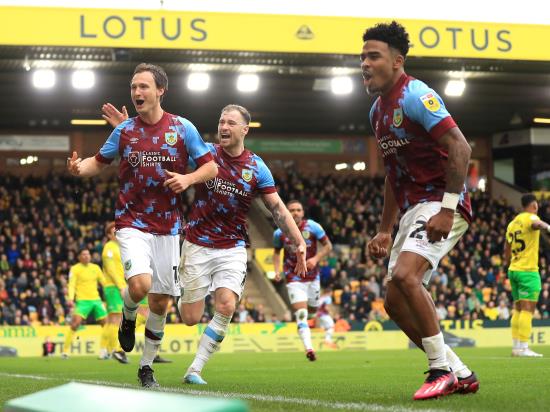 Leaders Burnley ease to victory at Norwich