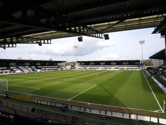 Hibernian win at St Mirren thanks to late Elie Youan strike