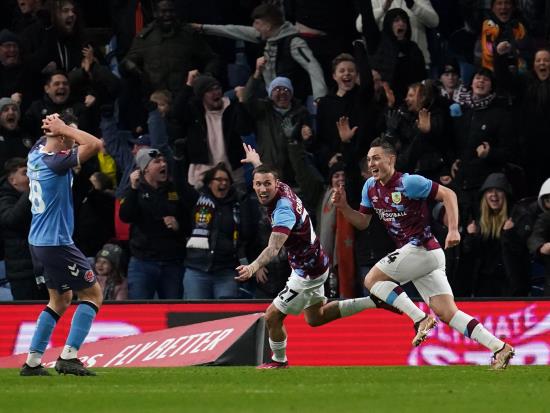 Burnley leave it late to beat Fleetwood and secure FA Cup quarter-final spot