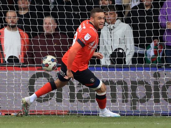 Carlton Morris pounces to earn Luton win over out-of-form Swansea