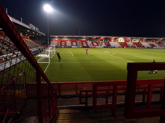 Jamie Reid snatches victory for promotion-chasing Stevenage over Crewe