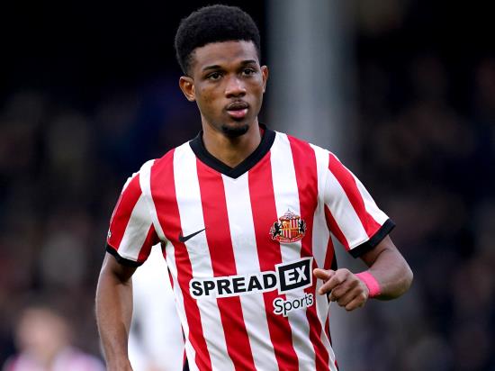 Amad Diallo’s late penalty earns Sunderland home draw against Luton