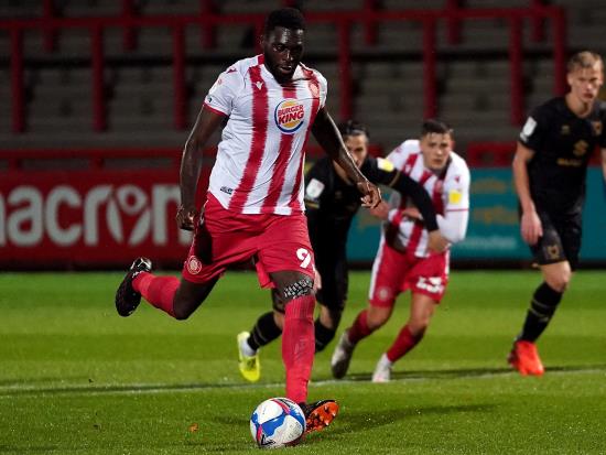 Inih Effiong delivers late double to boost Dagenham to victory at lowly Torquay