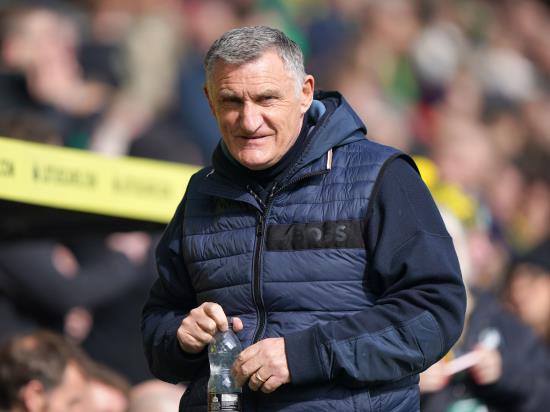 Tony Mowbray believes home double could put Sunderland in play-off mix