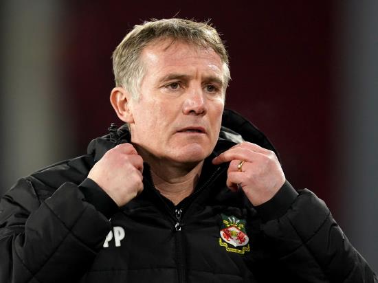 Wrexham boss Phil Parkinson unhappy with decisions as Barnet hold his side