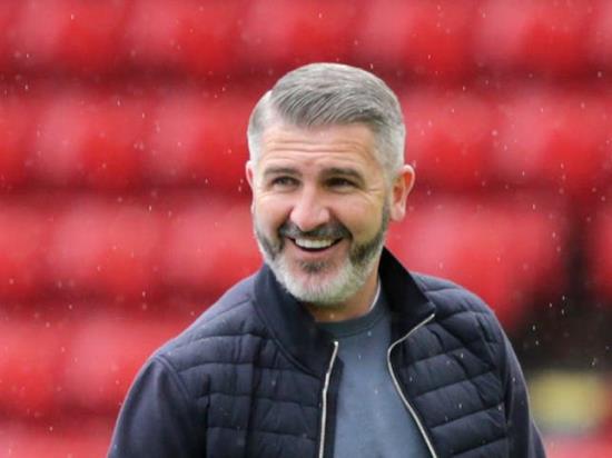 Ryan Lowe hails goal threat of Will Keane and Mads Frokjaer after draw