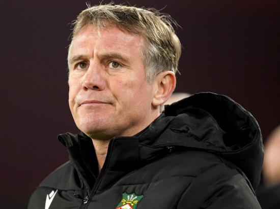 Phil Parkinson seethes at ‘nothing’ penalty as Bradford knock out Wrexham