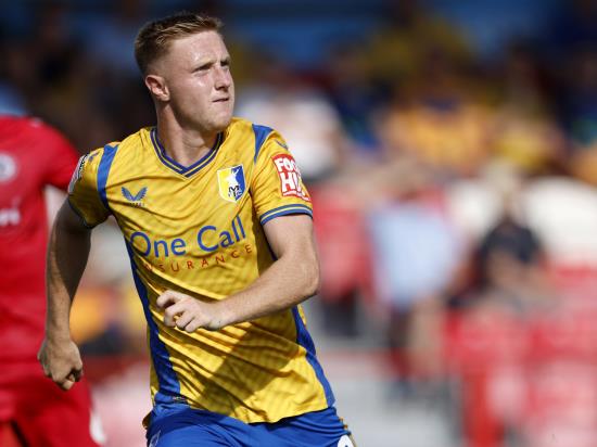 Mansfield stay unbeaten after entertaining goalless draw with Wrexham