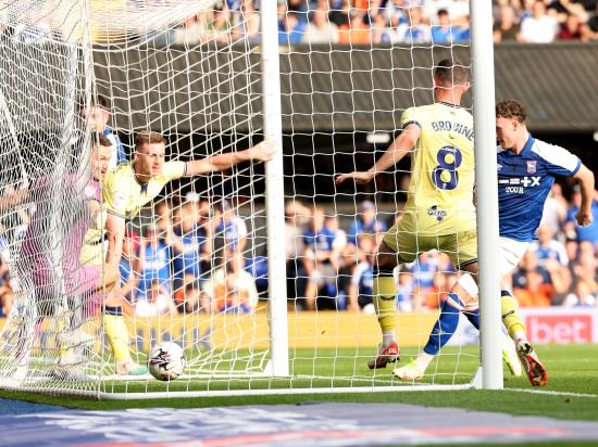 Ipswich keep pace with leaders Leicester after win over high-flying Preston
