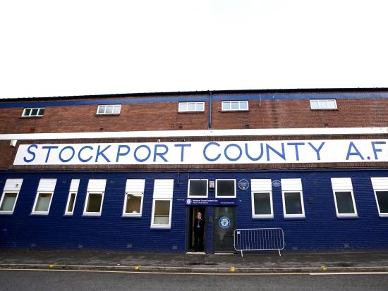 Stockport gain ground on leaders after beating Doncaster