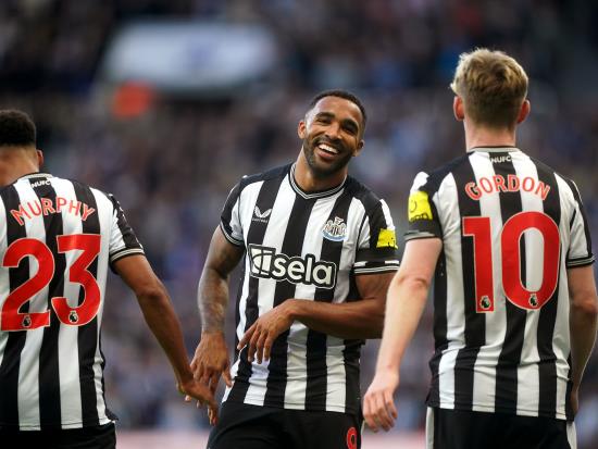 Newcastle romp to victory over Crystal Palace