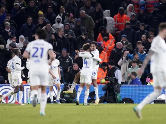 Leeds keep pressure on Championship pacesetters with win over Swansea