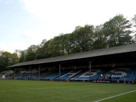 Halifax held at home by Rochdale