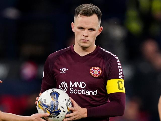 Steven Naismith hits out at ‘idiots’ who struck Lawrence Shankland with objects