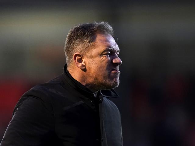 Scott Lindsey demands Crawley ‘show their teeth’ after tame Doncaster defeat