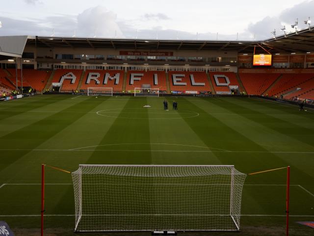 Blackpool beat struggling neighbours Fleetwood to boost play-off hopes