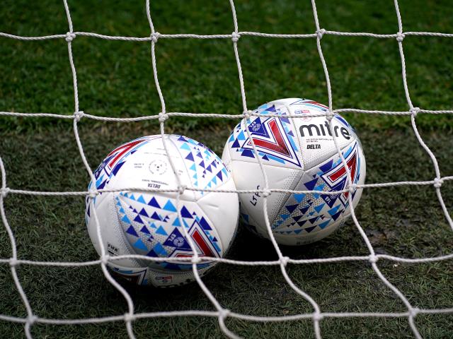 FC Halifax back in the play-off places after draw with Oldham