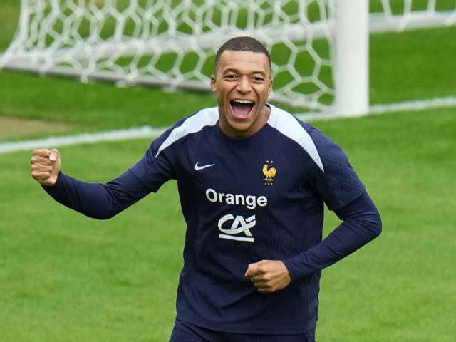 Kylian Mbappe ready to ‘give everything’ in France’s bid for Euro 2024 glory