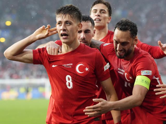 Arda Guler and Mert Muldur score stunners as Turkey beat Georgia