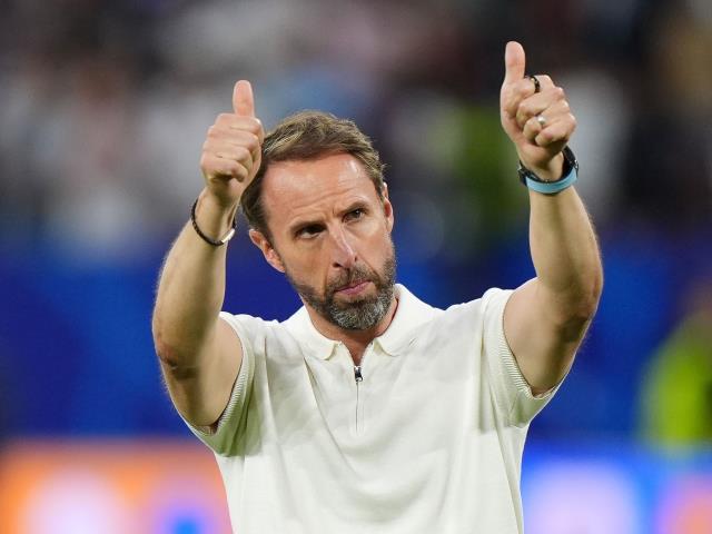 Gareth Southgate praises England for invoking spirit of 1966 after dramatic win