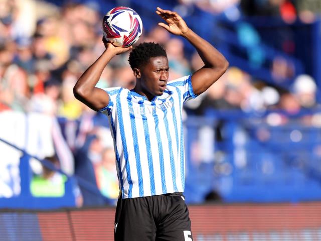 Sheffield Wednesday through as Di’Shon Bernard dumps out Blackpool