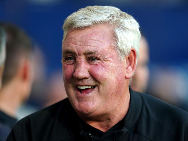 Steve Bruce claims third straight league win as Blackpool manager