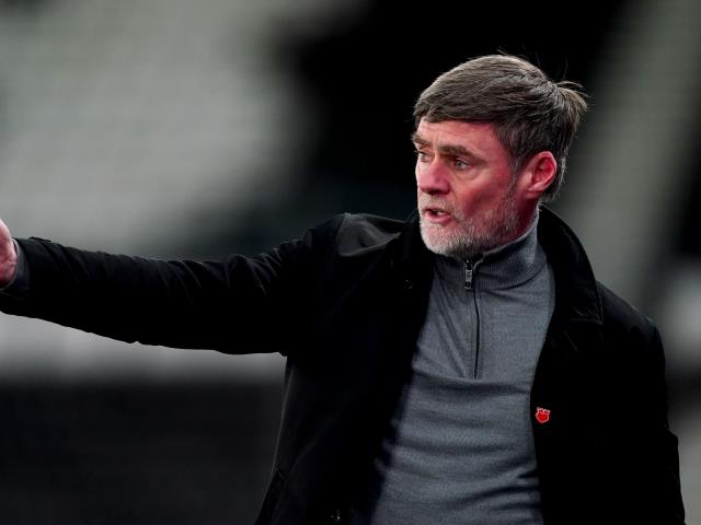 Graham Alexander hits out at Bradford after derby loss at Harrogate