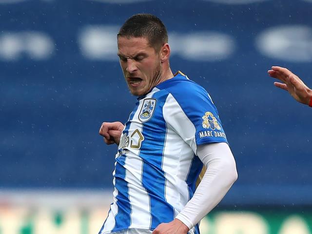 Michael Duff’s Huddersfield end losing run with late win over ex-club Barnsley