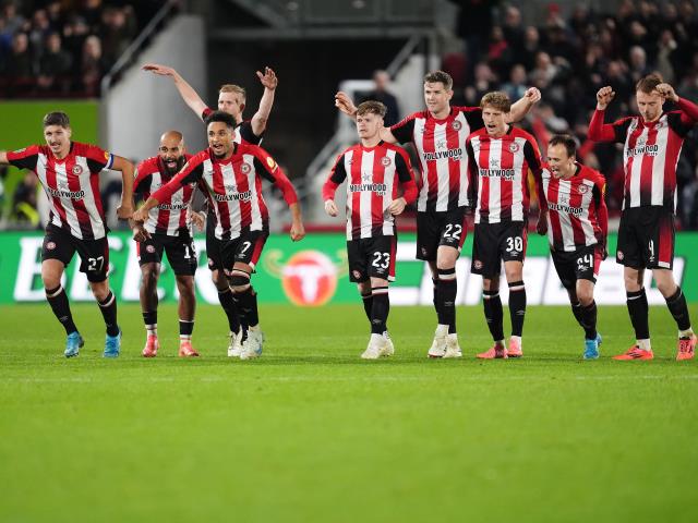 Brentford through on penalties against Sheffield Wednesday