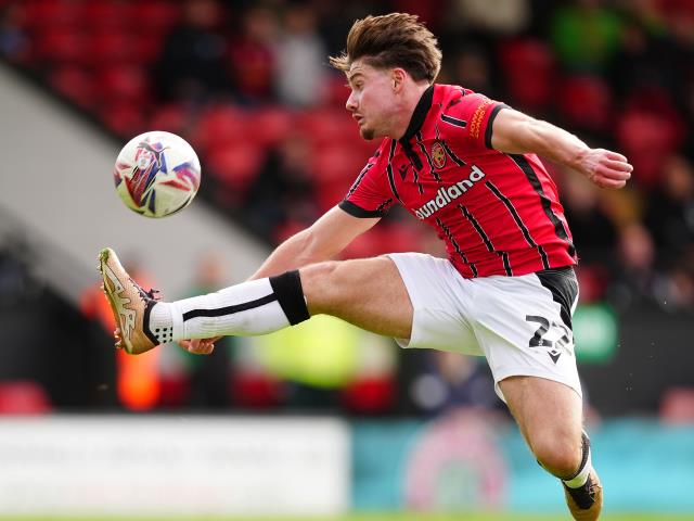 Walsall beat Bolton to reach FA Cup second round