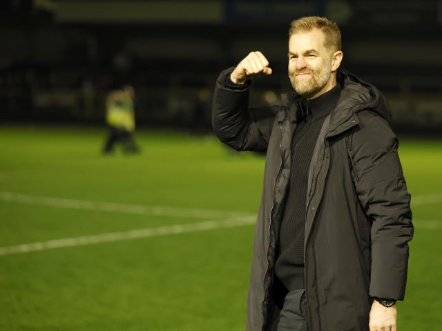 Simon Weaver hails Harrogate for stealing spotlight from Wrexham on FA Cup stage