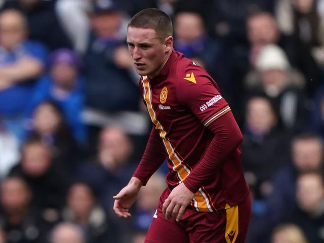 Dan Casey’s double earns Motherwell victory against Dundee